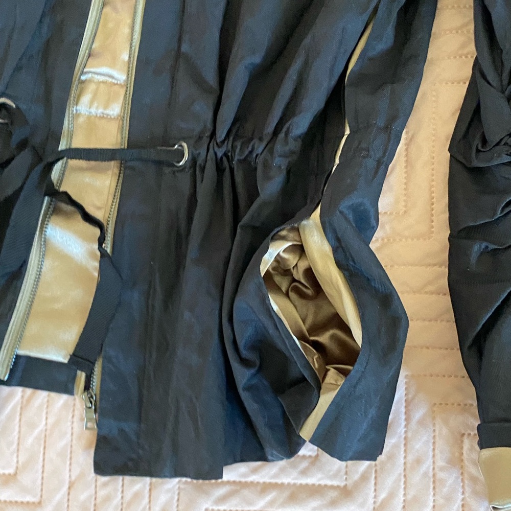 Windbreak Jacket - image 5